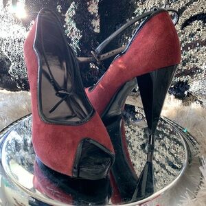 Marc By Marc Jacobs suede leather heels